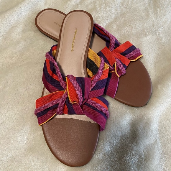 Sandals - Picture 2 of 2